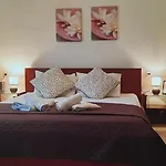 Katerina 'S Rooms & Apartments Apartment *