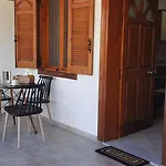 Katerina 'S Rooms & Apartments * نيوس مارماراس