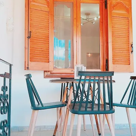 Katerina 's & Apartmán Neos Marmaras