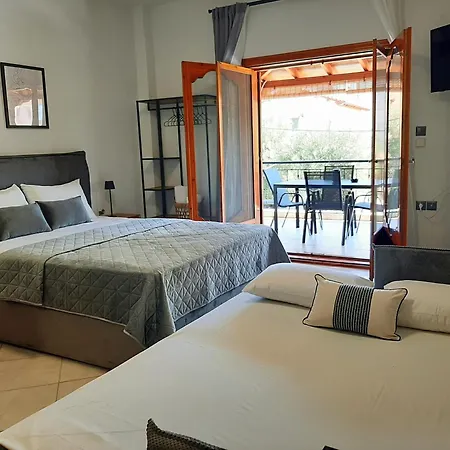 Katerina 'S Rooms & Apartments * نيوس مارماراس